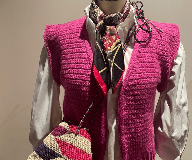Dames gilet gehaakt mt xs-s. Must have voor 2025!